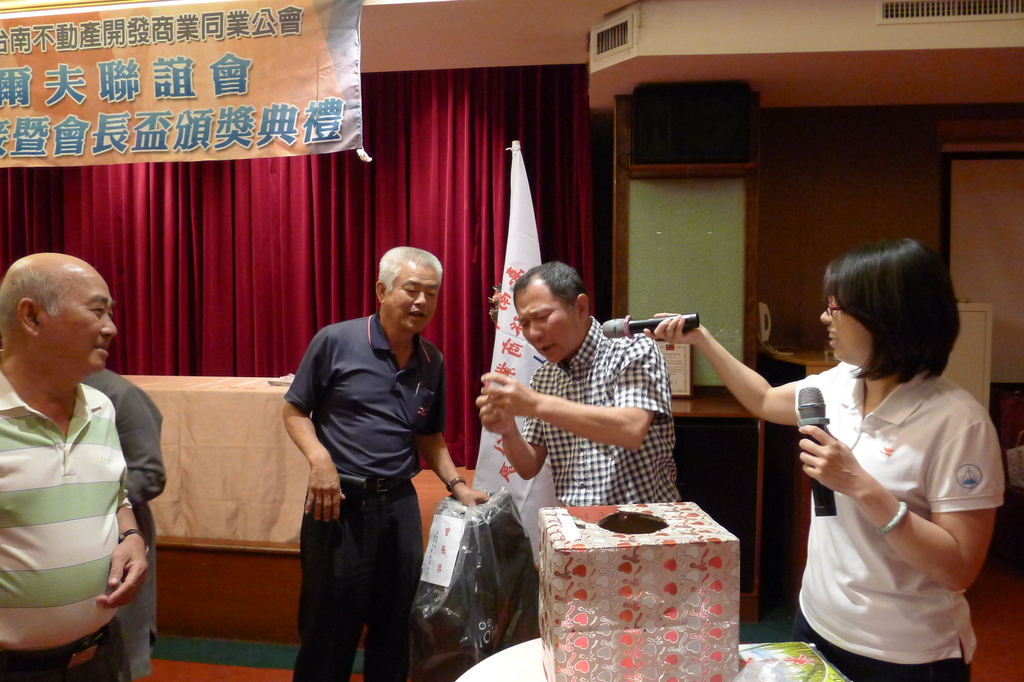 高爾夫球隊-高球-第11、12屆球隊會長交接 105-05-18 001