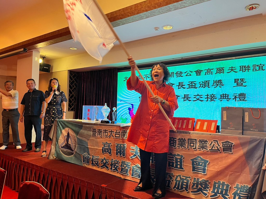 高爾夫球隊-高球-第18屆會長盃頒獎暨第18-19 屆會長交接典禮003